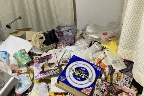 居住スペースがないほどのゴミ屋敷